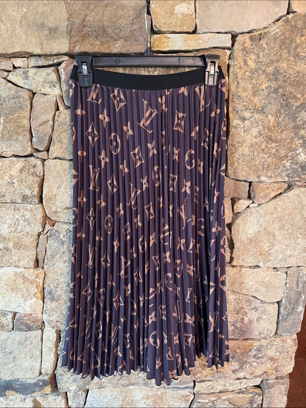 Designer-Inspired Pleated Midi Skirt